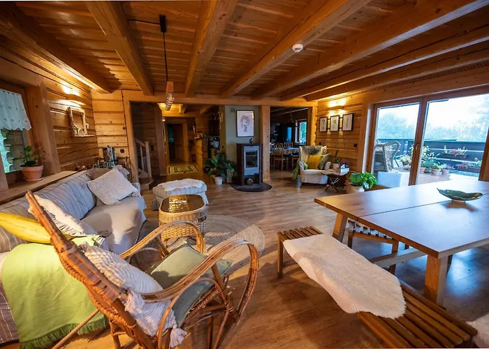 וילה Poziomkowy Dom- Wisla, Dom Z Bali, Sauna, Taras ויסלאו